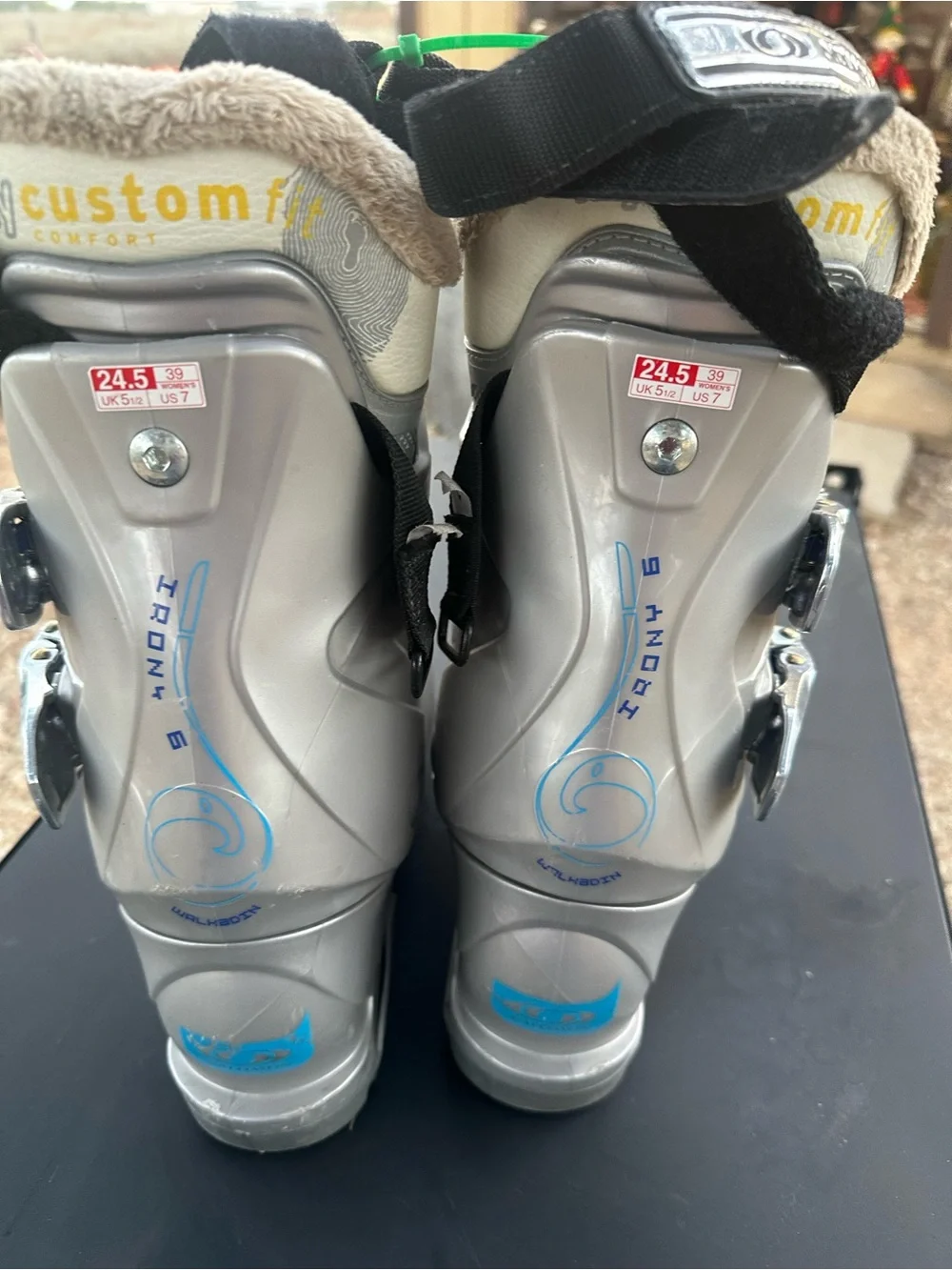 Women's Salomon Irony 6 Ski Boots - Size 7